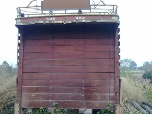 ต้องการขายกระบะสิบล้อ อีซูซุ ล๊อกกี้ 175