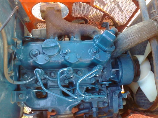 ขายรถไถ Kubota B7001 ขับ 4 พร้อมโรตารี่ ไม่เคยใช้งานในไทยครับ