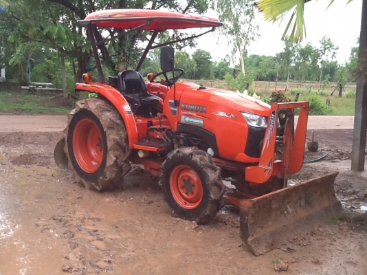 Kubota L36 พร้อมอุปกรณ์ 3 ชิ้น ขาย 410000