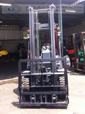 ขาย รถโฟล์คลิฟท์ KOMATSU รุ่น FD25 -11