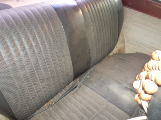 ขายรถเก่ง Ford  (2 ประตู)