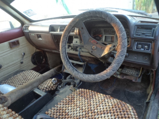 ขายรถเก่ง Ford  (2 ประตู)