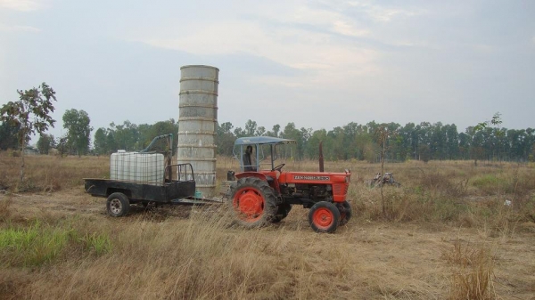 ขายรถไถ KUBOTA  L280 ฟิตเครื่องแล้วเปลี่ยน แหวน ปลอก ลูกสูบ เชคปั้ม เปลี่ยนหัวฉีด ฟิตเกียร์เปลี่ยนลูกปืนประคลองเกียร์ เปลี่ยนเฟืองท้ายใหม่ ทำทั้งคัน ขายตัวรถ เพียง  ลดเหลือ 60,000 บาท ด่วน ดูรถ ที่ เมือง กำแพงเพชร tel. 083 2129118