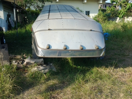 ขายด่วนหลังคารถ6ล้อกลางพร้อมเบาะนั่งครบชุดสนใจติดต่อโดยตรง0892050655