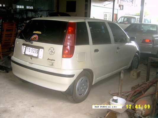 ขาย FAIT PUNTO1.0 i สีขาว แอร์ cd กระจกไฟฟ้า พวงมาลัยเพาเวอร์ เกียร์แมนวลรถเล็กๆในฝัน รถมือที่สอง