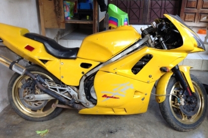 ลดราคาคับล้มโปรเจ็กขายด่วนvfr750 มีอินวอยตามสภาพไม่ติดคับอะไหล่ครบเ