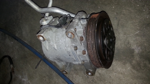 ขายคอมแอร์ติดมากับเครื่องSR