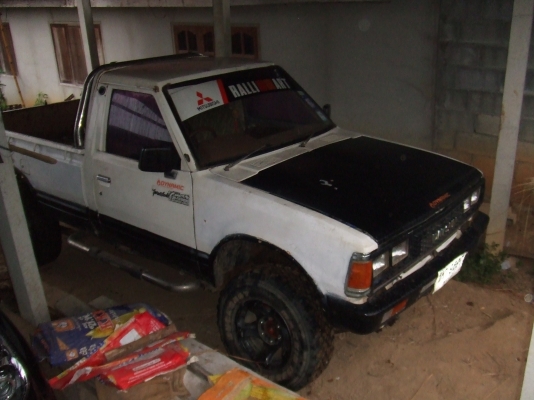 ขายรถนิสสัน sd 2300 ยกสูง แบบ 4*4 ขายรถนิสสัน sd 2300 ยกสูง แบบ 4*4