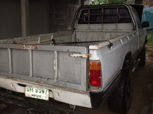 ขายรถนิสสัน sd 2300 ยกสูง แบบ 4*4 ขายรถนิสสัน sd 2300 ยกสูง แบบ 4*4