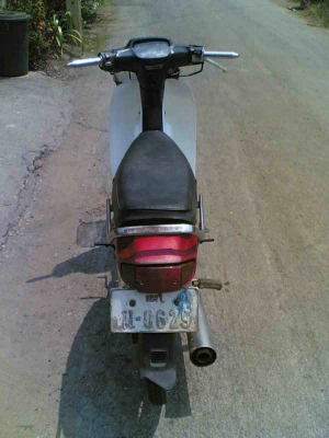 ขายดรีม C100 เล่มทะเบียนพร้อมชุดโอนเครื่องดีพอใช้อะไลห่เดิมขาย 8900 บาท