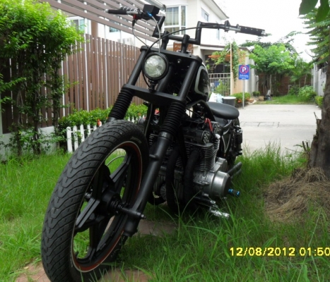 เค้าฝากมาให้ช่วยขายsuzuki GS750cc ทะเบียนแท้ครับ