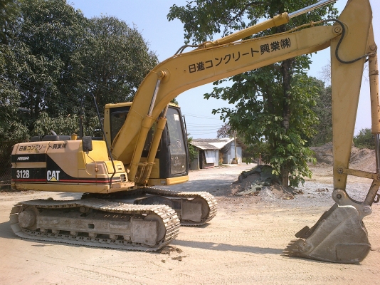ขาย CAT 312B เก่านอก พร้อมใช้สนใจติดต่อคุณ ประเทือง 081-9817722