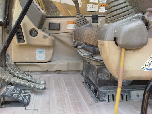 ขาย CAT 312B เก่านอก พร้อมใช้สนใจติดต่อคุณ ประเทือง 081-9817722