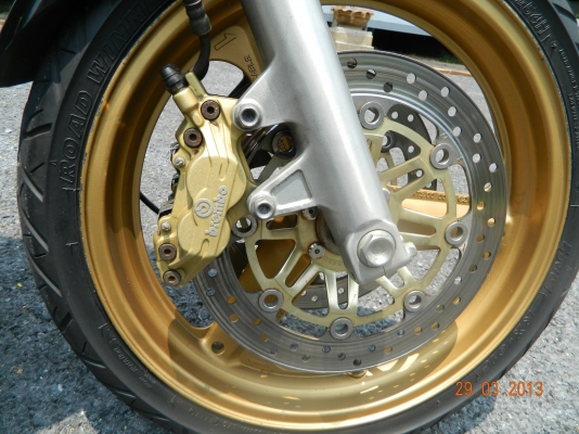 ขอคนใจถึงไม่กลัว ตร.สพม.ขาย CB400 verion S ปี 98 โทร 082 2169945 ราคา 79000 บาท ขอคนใจถึงไม่กลัว ตร.สพม.ขาย CB400 verion S ปี 98 โทร 082 2169945 ราคา 79000 บาท