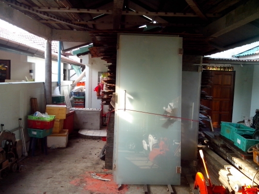 กระจกแคปเปอร์บานใหญ๋ หนา 8 มิล