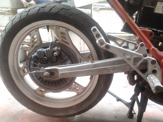 ขายซากรถในตำนานvf400f