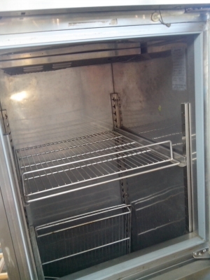 ตู้เย็นสแตนเลสทั้งหลัง