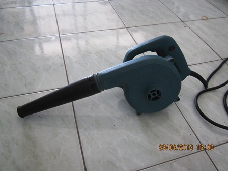 เครื่องเป่าลมMakita UB1100 สภาพใหม่มาก ราคาถูก