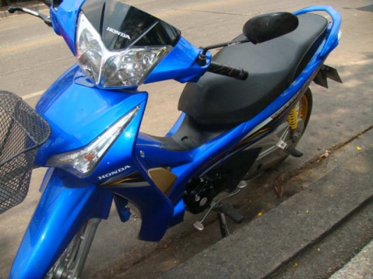 ขายด่วน HONDA WAVE 125i หัวฉีดปี2012  อยู่ห้วยขวาง เอกสารพร้อม ขายถูก 35,000บาท