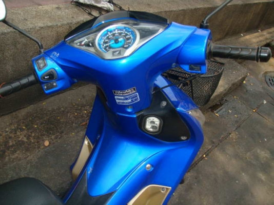 ขายด่วน HONDA WAVE 125i หัวฉีดปี2012  อยู่ห้วยขวาง เอกสารพร้อม ขายถูก 35,000บาท