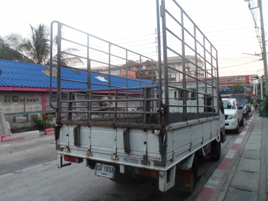 ขายรถสี่ล้อใหญ่ ป้ายไม่ติดเวลา ขายรถสี่ล้อใหญ่ ป้ายไม่ติดเวลา