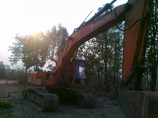 ขายแบคโฮ Hitachi EX200 - 1