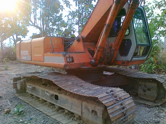 ขายแบคโฮ Hitachi EX200 - 1