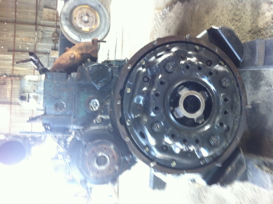 ขายเครื่องพร้อมเกียร์ NISSAN UD PE-6 260 แรง เครื่องเกียร์สวยมาก พร้อมใช้งาน เครื่องแน่น แห้งทั้งตัว เกียร์เข้านิ่มทุกเกียร์