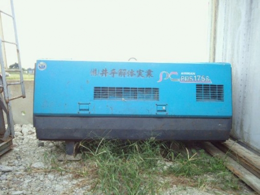 ขายเครื่องปั้มลมคุณภาพดีนำเข้าจากญี่ปุ่น ยี่ห้อ Airman รุ่น PDS175S  พร้อมใช้งานไม่เคยใช้งานในไทย  สนใจติดต่อเจี๊ยบได้ค่ะ  087-3310254  ค่ะ