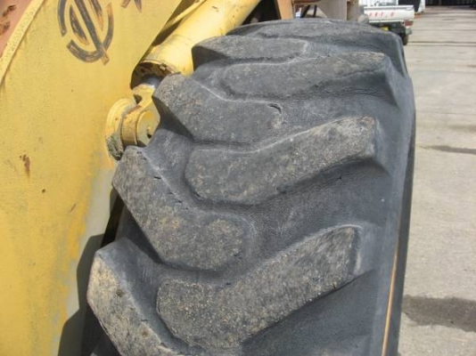 515 รถตักมือสองจากญี่ปุ่น ไม่เคยใช้งานในไทย ราคาขายถูกตามสภาพค่ะ สนใจโทรเลยค่ะ 087-3310254