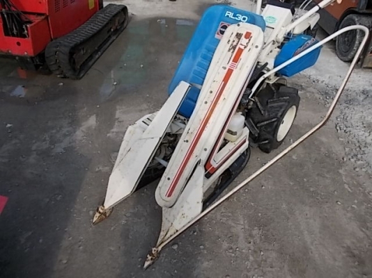 รหัส:12000858รถเกี่ยวข้าวเดินตามใช้เครื่องKF34Gขนาด2.3PS.คล่องตัวสภาพสวยwww.nihonmono.com