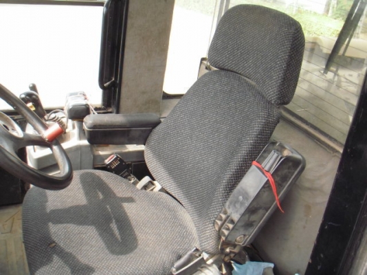 ขายรถตักกลับมาจากงานเช่า 924G  ตัดขายราคาถูกสภาพพร้อมใช้ค่ะ  สนใจ โทร 087-3310254  เจี๊ยบค่ะ