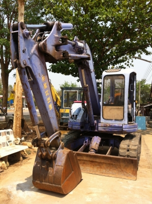 ขายรถขุด KOMATSU PC75UU