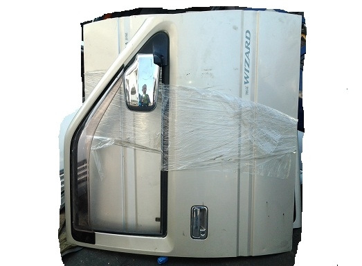 ขายประตูคู่หน้า ISUZU ดรากอนอาย