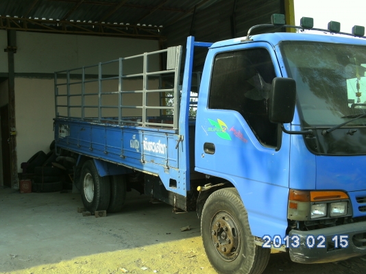 ขาย NPR  120  HP ห้างแท้ ฝาขาว  4HF1   ปี  44  มือไวใจถึงโทรเลยช้าอด