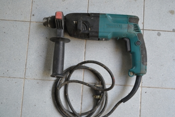 ขายถูก สว่านโรตารี่ MAKITA รุ่นHR 2451 24 mm 1500 บาท
