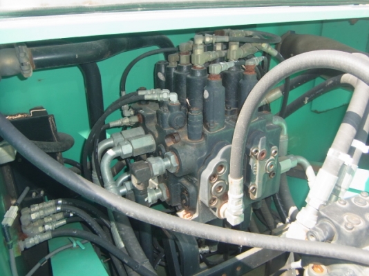 รถเก่านอก sk 200-6 yn-09 สนใจโทร 082-7211671 อี๊ดสองห้อง