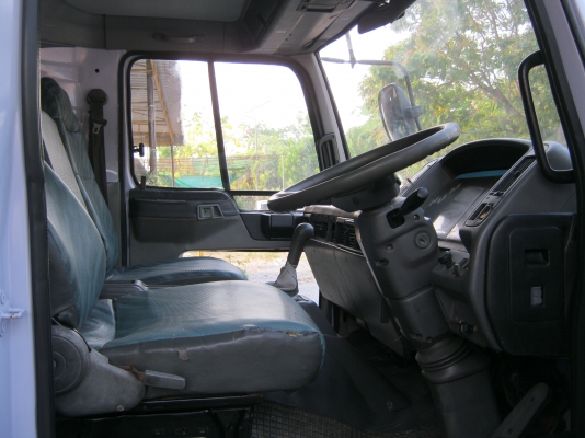 ขาย6ล้อฮีโน่ FB4J  140 แรงม้า รถห้างแท้ปี 44 690000 บาทต่อรองได้