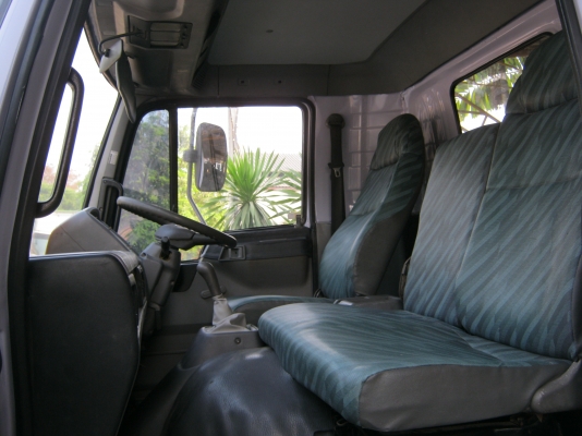 ขาย6ล้อฮีโน่ FB4J  140 แรงม้า รถห้างแท้ปี 44 690000 บาทต่อรองได้