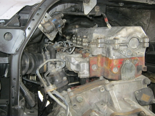 ขาย6ล้อฮีโน่ FB4J  140 แรงม้า รถห้างแท้ปี 44 690000 บาทต่อรองได้