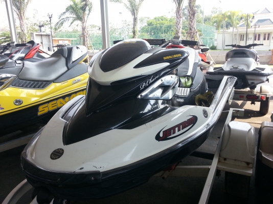 เจ็ทสกีมือ 2 สภาพดี รุ่น RXP 215 Super