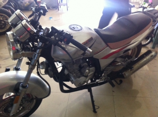 ขาย มอเตอร์ไซค์ คลาสสิค 2สูบ 150CC สภาพสวย