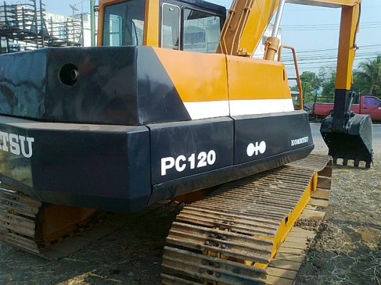KOMATSU PC120-3 เครื่องปั้มเดิม รอลเลอร์7ลูก โซ่ใหม่ KOMATSU PC120-3 เครื่องปั้มเดิม รอลเลอร์7ลูก โซ่ใหม่