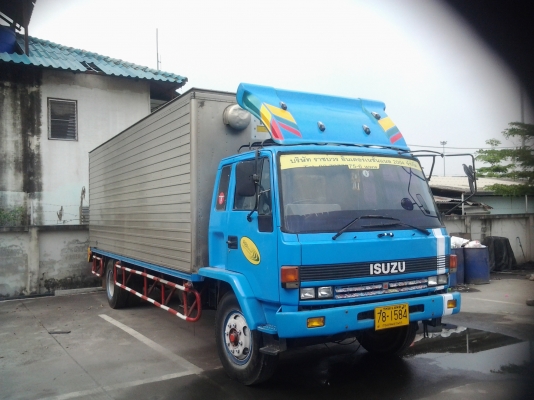 ขายด่วน!!! รถบรรทุกหกล้อ ISUZU FTR 175 แรงม้า เครื่องยนต์ 6BG