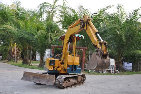 ขายแบคโฮ KOMATSU PC25 สภาพสวยเดิมจากญี่ปุ่น ขาย95,000บาท!!!