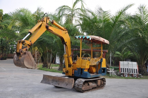 ขายแบคโฮ KOMATSU PC25 สภาพสวยเดิมจากญี่ปุ่น ขาย95,000บาท!!!