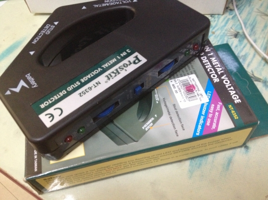 เครื่องหาตำแหน่งโลหะไม้และสายไฟฟ้าในผนังฝ้า Pro'kits NT-6352