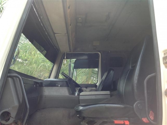 ขายหัวลาก VOLVO FL 10 พร้อมใช้งาน 2 คัน ขายหัวลาก VOLVO FL 10 พร้อมใช้งาน 2 คัน