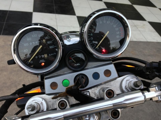 ขาย CB400 verion S 97 สพม. ราคา 82000 บาท 0822169945 ขาย CB400 verion S 97 สพม. ราคา 82000 บาท 0822169945