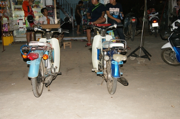 ขายด่วน แพ็คคู่  22000  จะชื้อทหาร ด่วนๆ